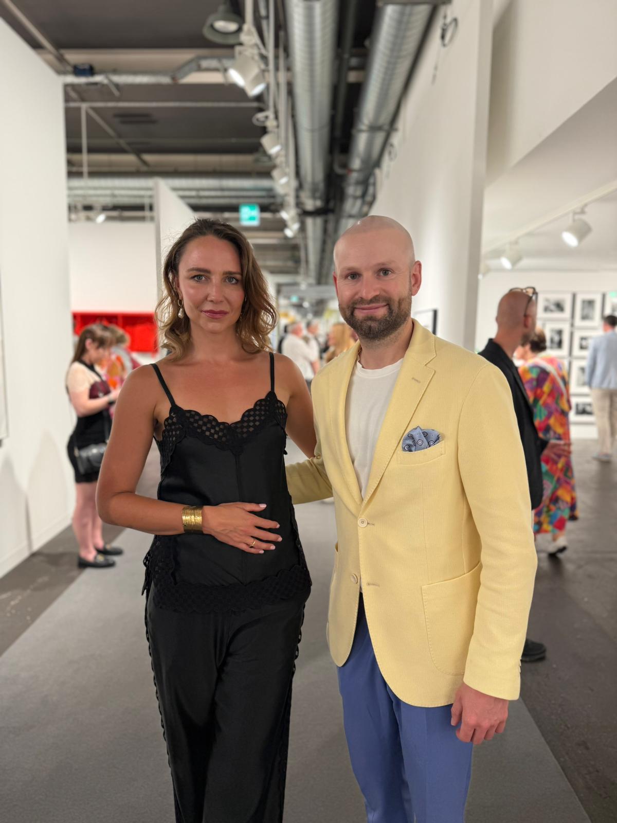 Robert Eckstein mit Franziska Bock auf der Art Basel 2026.
